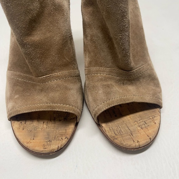 Gianvito Rossi Milano Suede heels size 40 US 10 - Picture 4 of 9